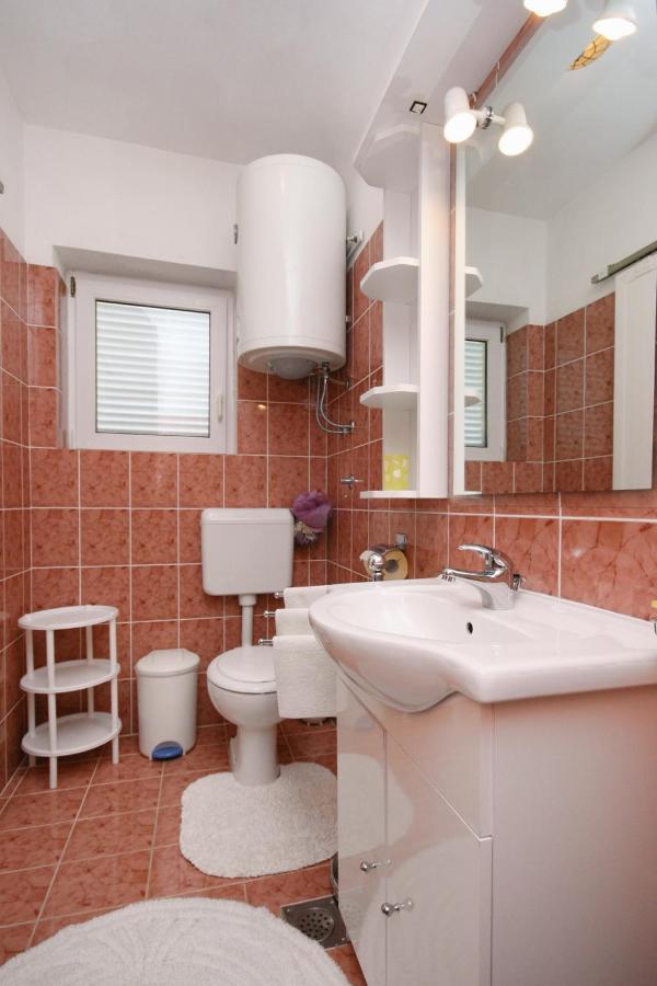 Apartments With A Parking Space Novi Vinodolski - 5529 외부 사진