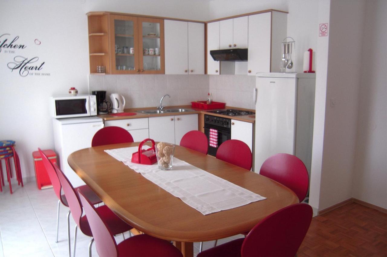 Apartments With A Parking Space Novi Vinodolski - 5529 외부 사진
